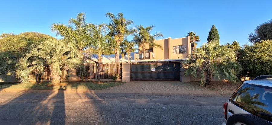 3 Bedroom Property for Sale in Ifafi North West